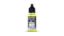 Vallejo: Model Colour #090 - Yellow Green - 18 ml Matt Acrylic Paint