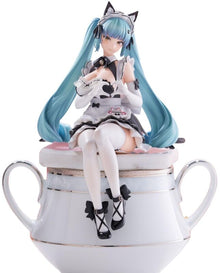 FuRyu: Noodle Stopper Figure - Goddess of Victory - Nikke Privaty (Unkind Maid)