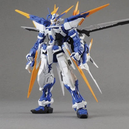 Bandai: GUNDAM - HOBBY KIT 1/100 MG - ASTRAY GUNDAM BLUE FRAME D