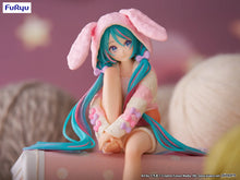 FuRyu: Hatsune Miku - Rabbit Ear Hood Pajama version Noodle Stopper
