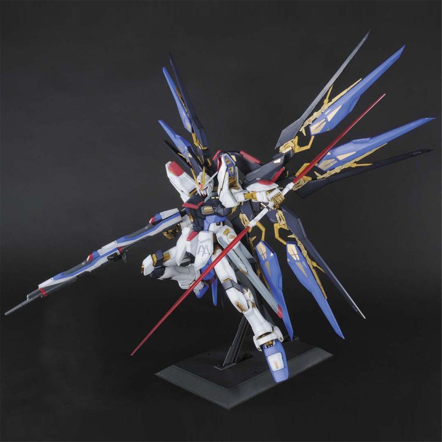 Bandai: PG 1/60 Strike Freedom Gundam