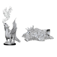 Nolzur's Marvelous Miniatures: Gold Dragon Wyrmling and Small Treasure Pile