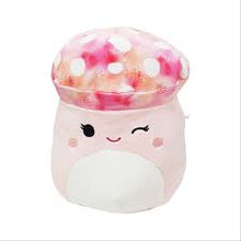 Squishmallows: 8" Molly